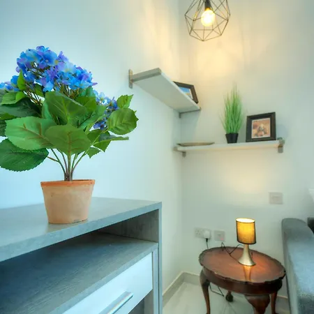 Luxurious Penthouse With 2 Large Terraces Dger1-1 Διαμέρισμα