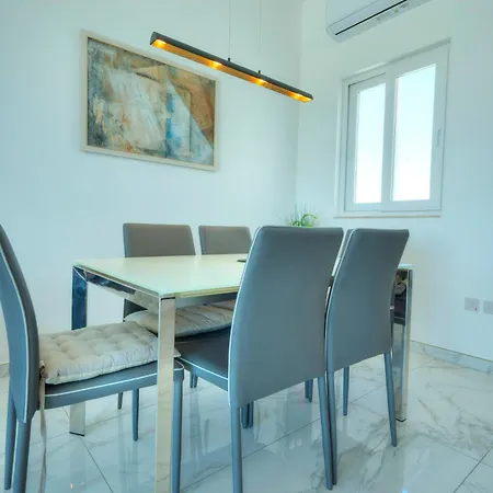 아파트 Luxurious Penthouse With 2 Large Terraces Dger1-1 Saint Julian's