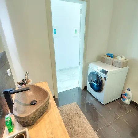 Luxurious Penthouse With 2 Large Terraces Dger1-1 아파트