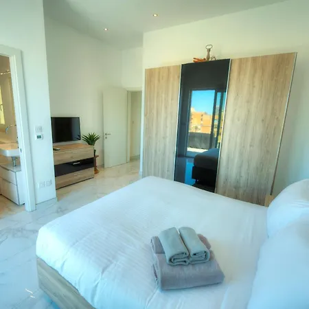 Luxurious Penthouse With 2 Large Terraces Dger1-1 * St. Julian's