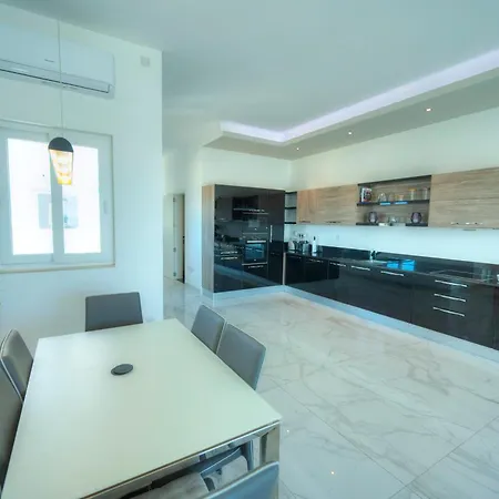 Luxurious Penthouse With 2 Large Terraces Dger1-1 Apartament *